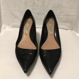 MM. Lafleur blk Leather pumps pre-owned Size 5